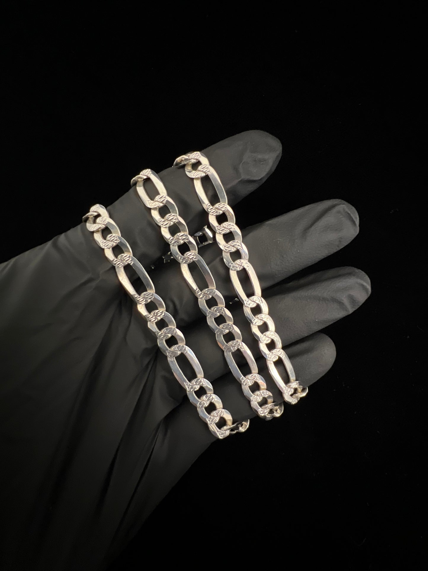 7.8mm Figaro Diamond Cut Chain