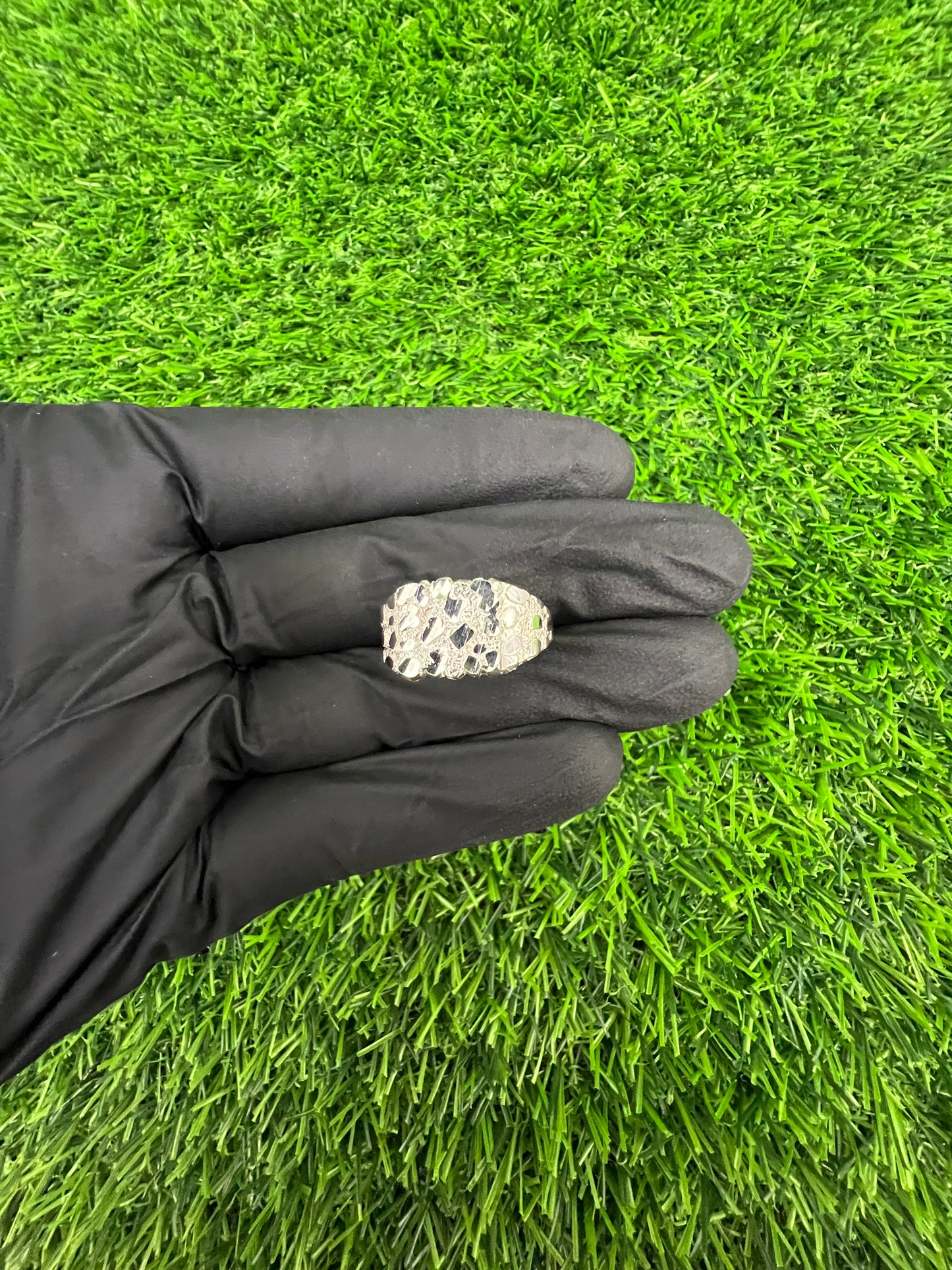 Medium Nugget Ring ￼