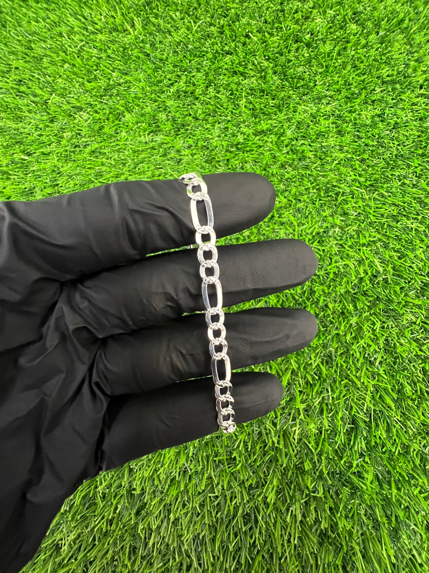 5.8mm Figaro Diamond Cut Bracelet ￼