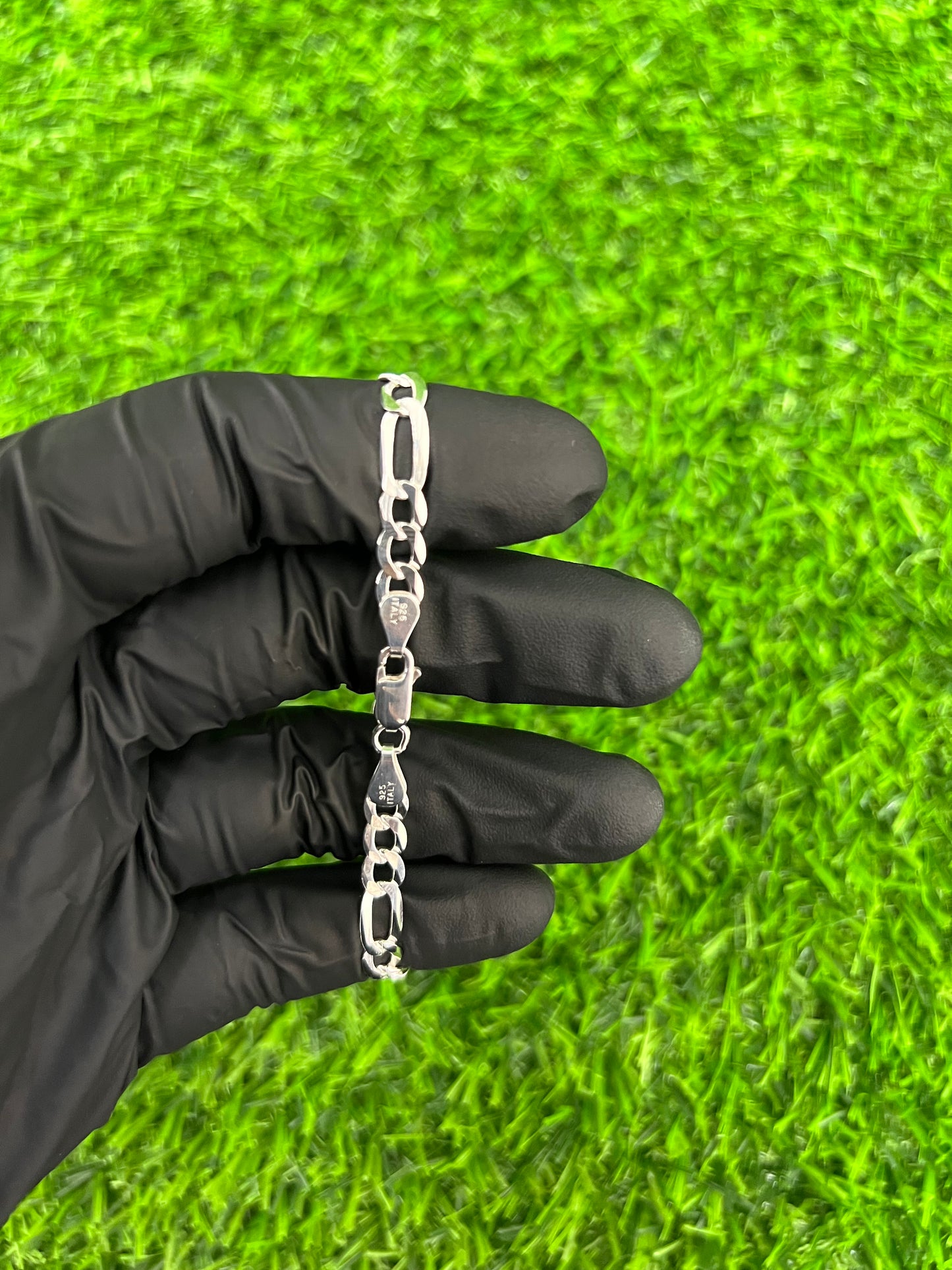 5.6mm Figaro Bracelet ￼