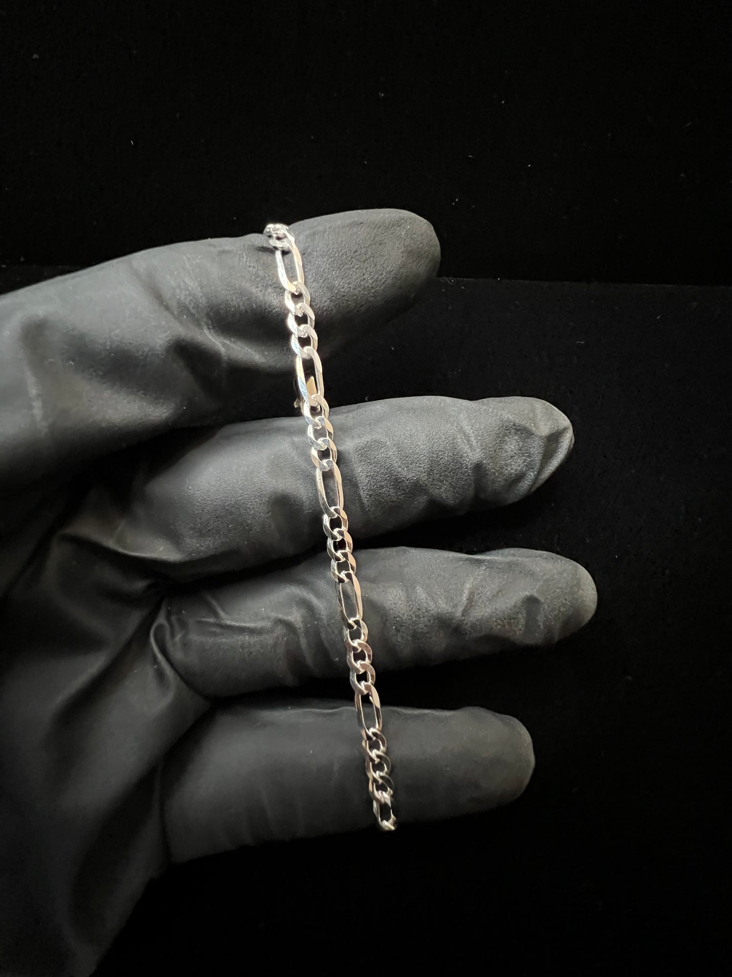 3.7mm Figaro Bracelet￼