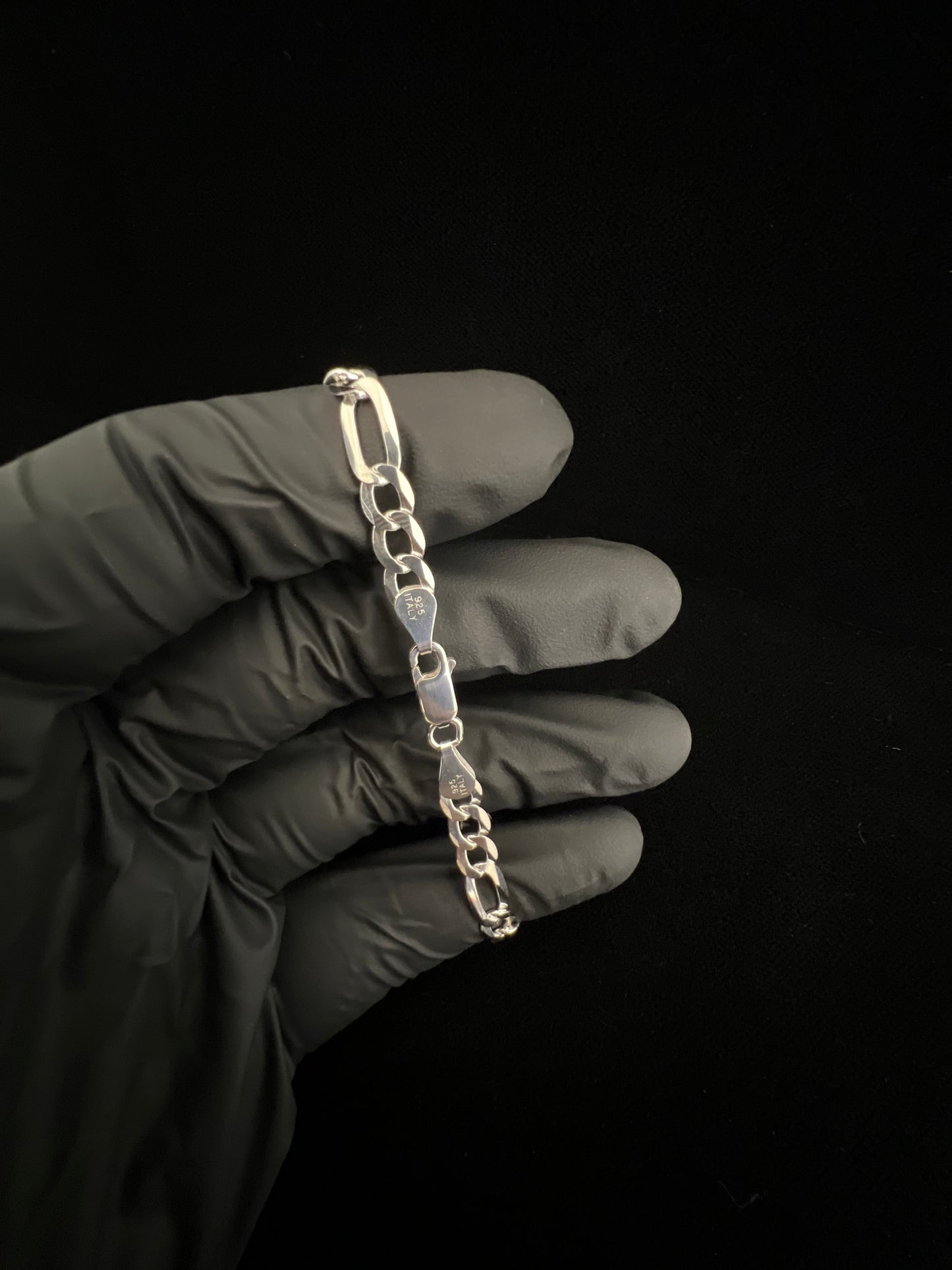 5.6mm Figaro Bracelet ￼