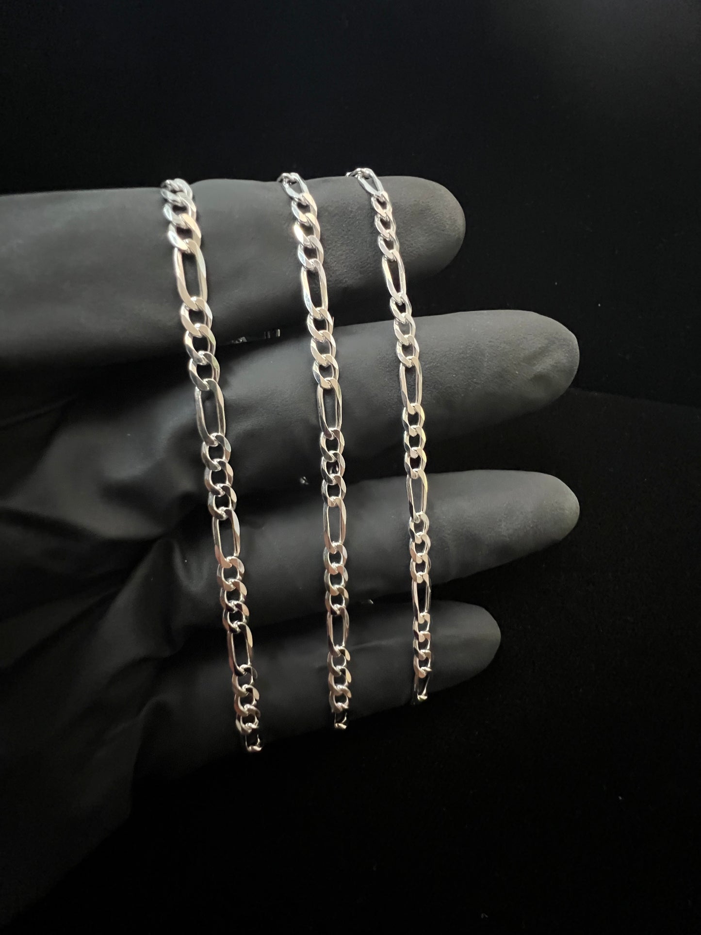 3.9mm Figaro Chain ￼