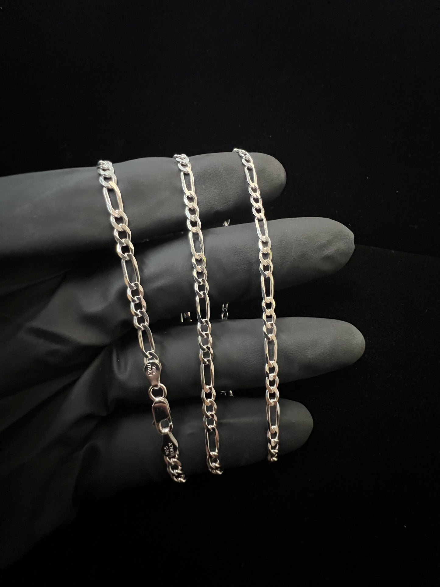 3.9mm Figaro Chain ￼