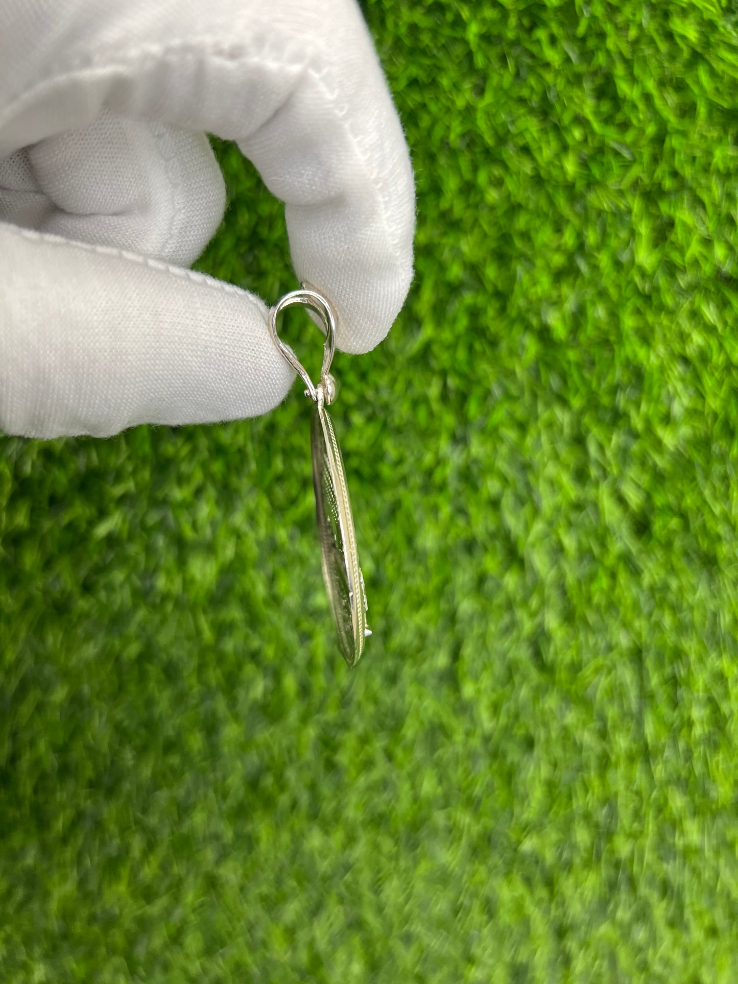 Round Last Supper Pendant