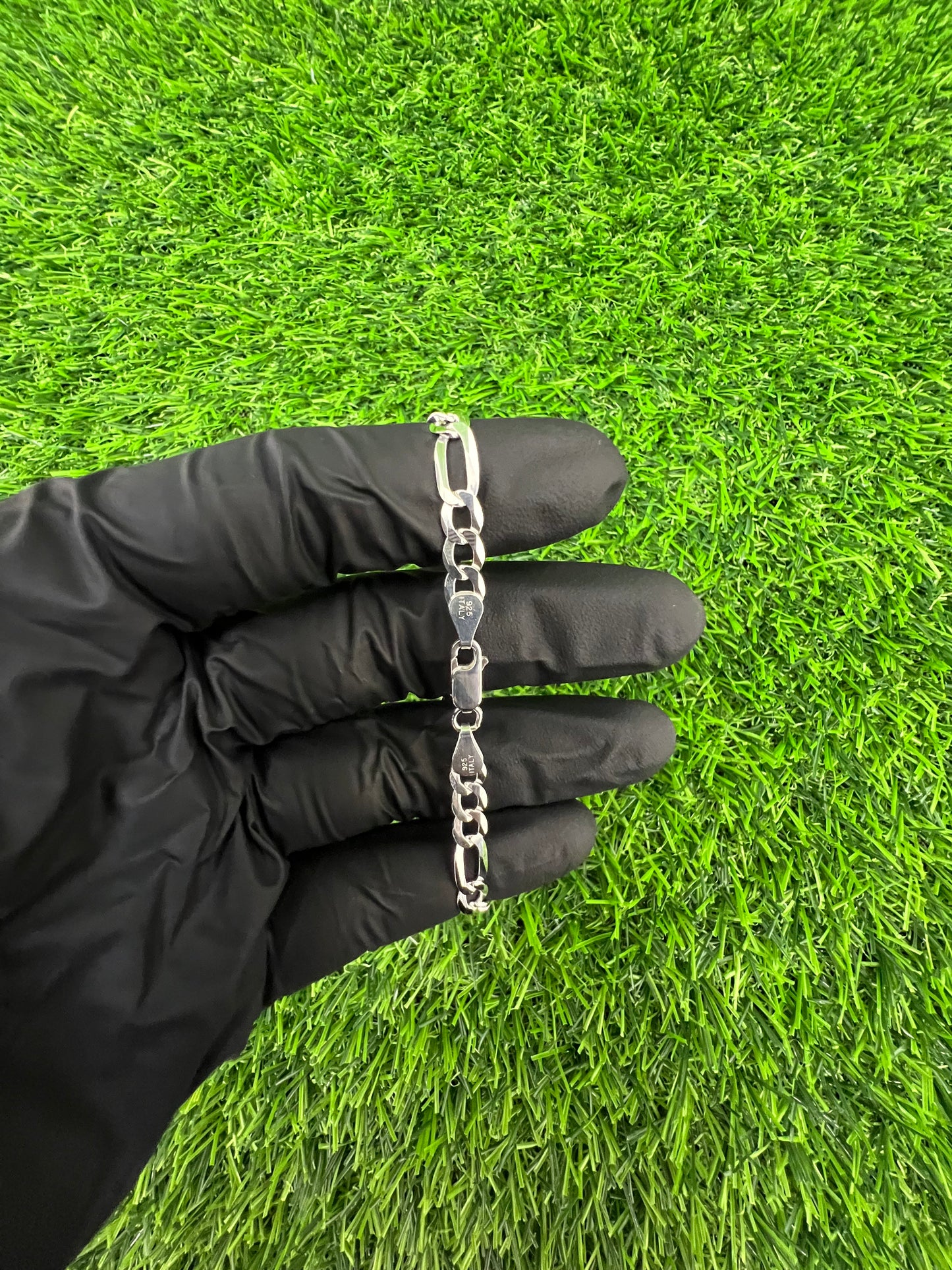 5.6mm Figaro Bracelet ￼