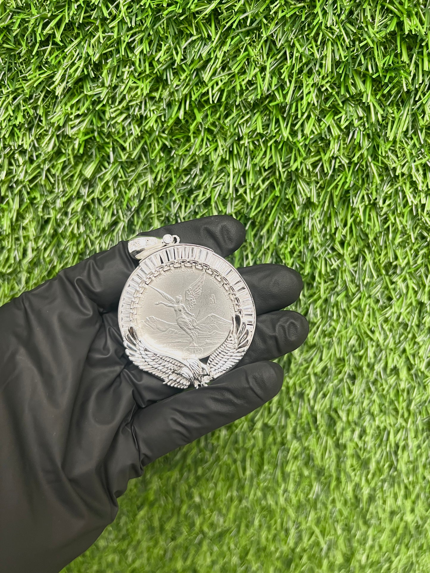 Eagle Centenario pendant .999 Silver