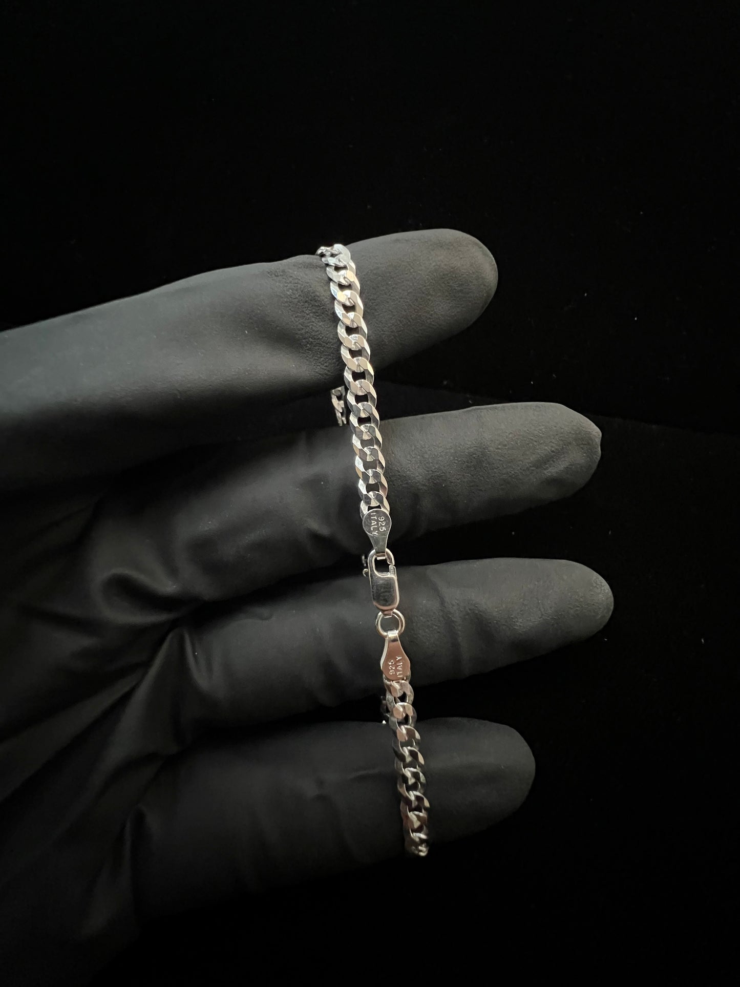 4.1mm Curb Bracelet ￼