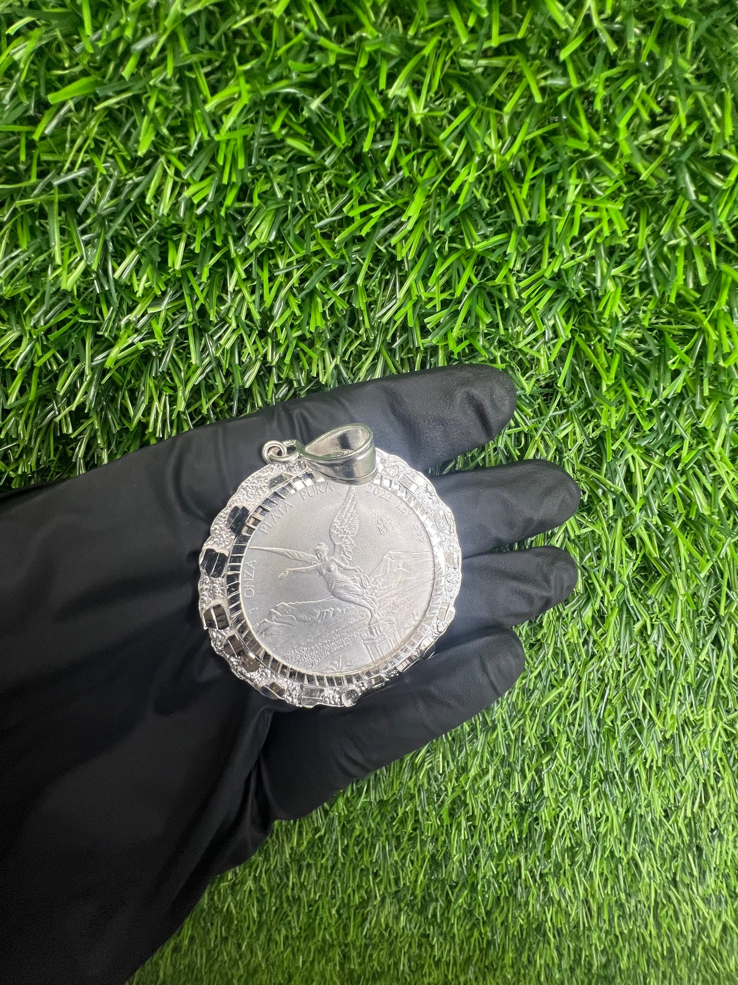 Nugget Centenario Pendant .999 silver￼