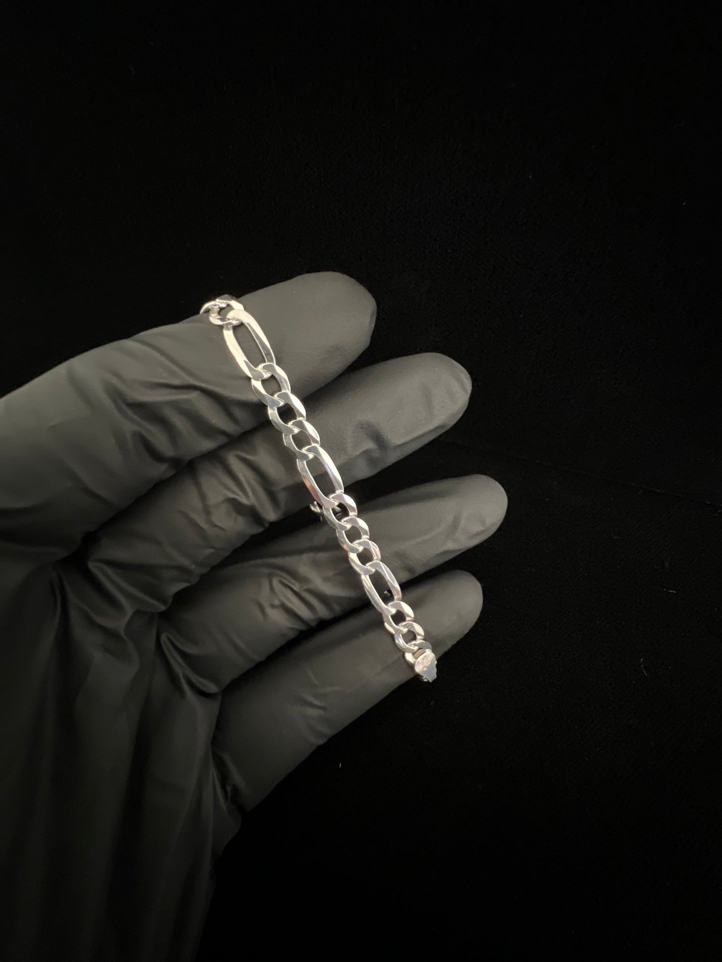 5.6mm Figaro Bracelet ￼