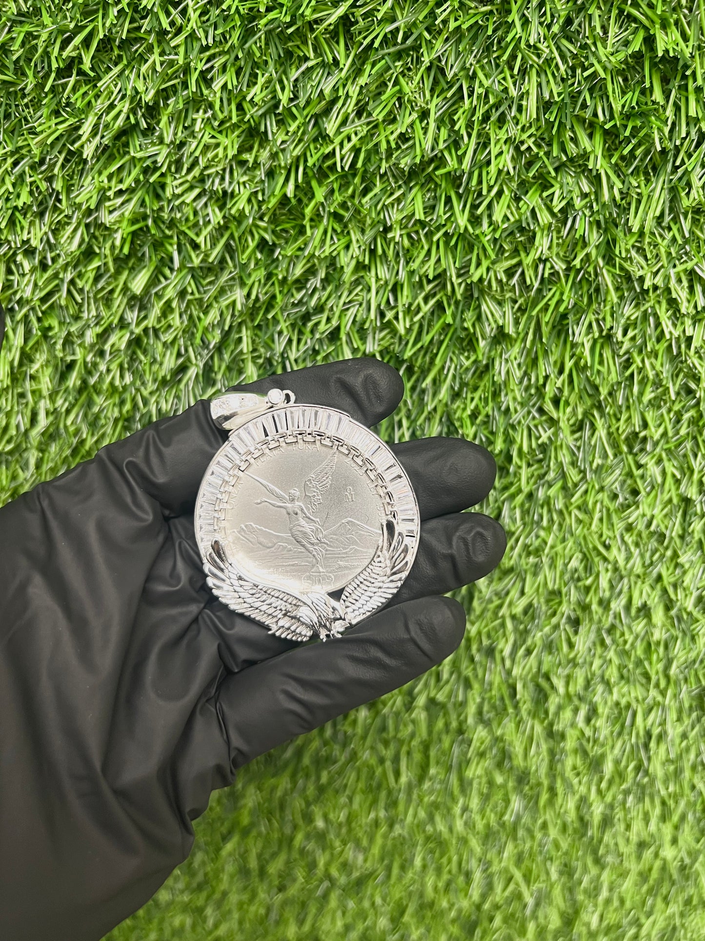 Eagle Centenario pendant .999 Silver